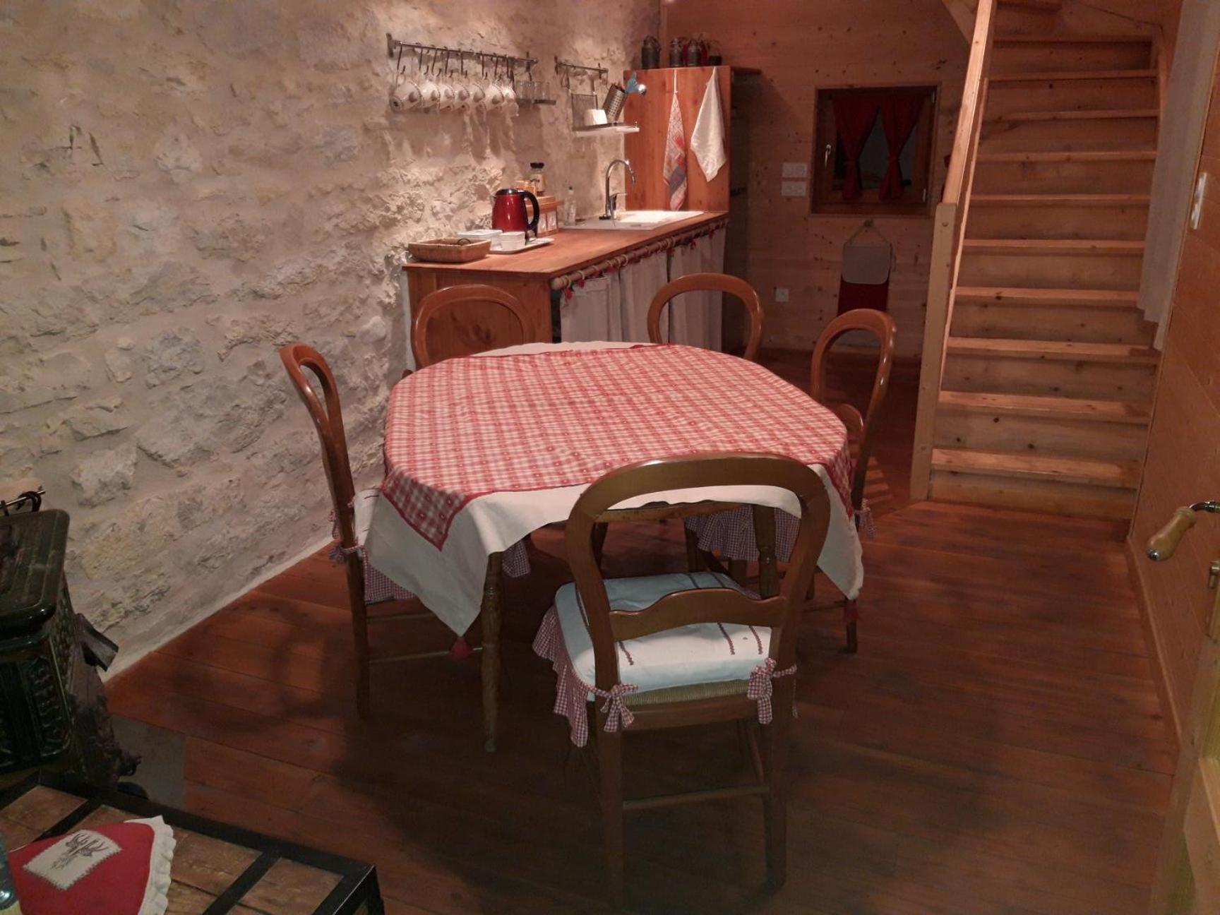 Valreley, Chambres Et Table D'Hotes Eco-Friendly Avec Bain Nordique Au Sud Du Massif Du Jura Champagne-en-Valromey Ngoại thất bức ảnh