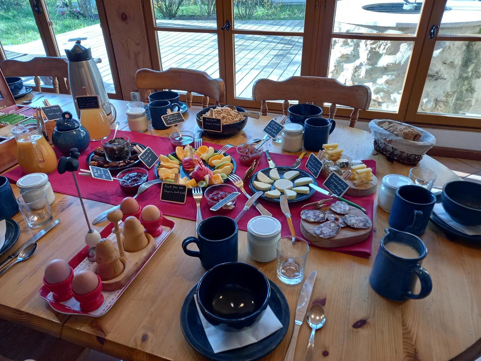 Valreley, Chambres Et Table D'Hotes Eco-Friendly Avec Bain Nordique Au Sud Du Massif Du Jura Champagne-en-Valromey Ngoại thất bức ảnh